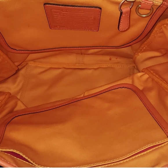 Coach Bonnie Cashin Carry Madison Ave
Canvas Tote Bag & 2 hang tags EUC $498 - Picture 11 of 12